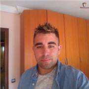 Imparto todas las materias de primaria y la eso. preparo a los alumnos a pruebas de acceso y/o examenes de la escuela de adultos. en mi casa o despla